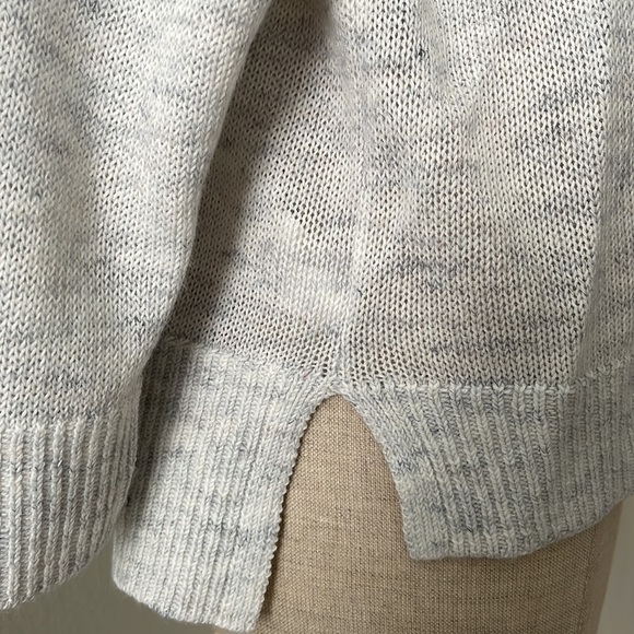 Ann Taylor sweater - Picture 4 of 4